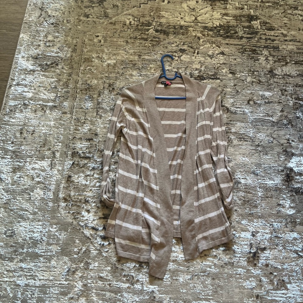 Express Cream and White Open-Front Cardigan Sweater